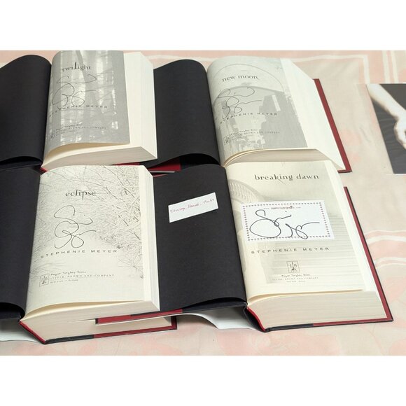Signed The Twilight Saga Collection by Stephenie Meyer First Edition 1st Print - Picture 5 of 12